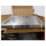 Vissani Sarela 30 in. W x 7 in. H 500CFM Convertible Under Cabinet Range Hood in Stainless Steel with LED Lights and Filter