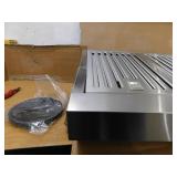 Vissani Sarela 30 in. W x 7 in. H 500CFM Convertible Under Cabinet Range Hood in Stainless Steel with LED Lights and Filter