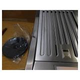 Vissani Sarela 30 in. W x 7 in. H 500CFM Convertible Under Cabinet Range Hood in Stainless Steel with LED Lights and Filter