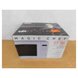 Magic Chef 0.7 cu. ft. 700-Watt Countertop Microwave in White