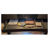 UL - Tresanti Black Adjustable Height - Built-in Wireless Charger