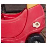 BY - Little Tikes Cozy Coupe - Gas Cap Damaged Ride-On Toy