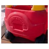 BY - Little Tikes Cozy Coupe - Gas Cap Damaged Ride-On Toy