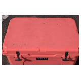 G - YETI Tundra Cooler 27 x 18 x 19 in Coral