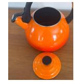 K - Le Creuset 1.5L Teapot - Orange/Red Gradient