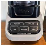 K - Ninja Professional 1000W Blender Model: BL610