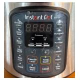K - Instant Pot Duo SV60 - 6-Quart Electric Pressure Cooker