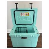 BR1 - Seafoam Green YETI Cooler with 3 YETI ICE Packs