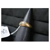 Mans ring 14karat with diamond...