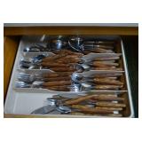 Mode stainless silverware...