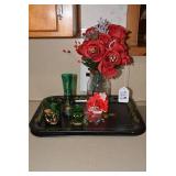 Metal painted trays with emerald gr...