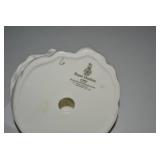 Royal Doulton porcelain lady, hairl...