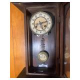 Wall clock, with key...