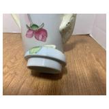 Coffee/tea pots with biscuit jar...