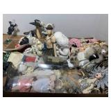 Betty Boop and other doll figures w...