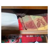 Linens, tablecloths, napkins, runne...