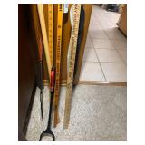 Lester Prairie rulers, umbrella...