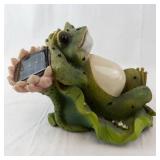 Green Frog Garden Statue With Solar Panel On Back