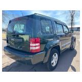 2010 JEEP LIBERTY SPORT *4x4 | No Accidents* (NO RESERVE)