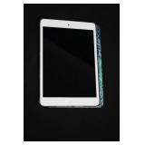 Apple iPad 4th Gen A1458 Wi-Fi 9.7-inch Silver (For Parts Only)