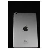 Apple iPad 4th Gen A1458 Wi-Fi 9.7-inch Silver (For Parts Only)