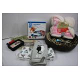 Catit Senses Play Circuit Gift Bundle - Blanket, Aspenpet Bed, Towels & Frames