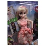 Disney Descendants 2 Isle Style Switch Mal 2-In-1 Doll