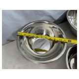 3 New Bene Casa Stainless Steel Mixing Bowls