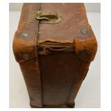 Antique Leather Suitcase (Lock Need Repair)