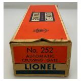 Vintage Lionel O Gauge No. 252 Automatic Crossing Gate In Original Box