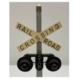 Vintage Lionel O Gauge No. 154 Highway Railroad Crossing (Very Nice Condition)