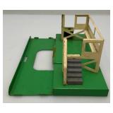 Vintage Lionel O Gauge No. 3462P Refrigerated Milk Car Platform Model Train Railway B17-12