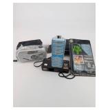 General Electric FlipFlash II Twin Pack with 2 Arrays & Kodak Instamatic 18 & QuickSnap 35mm Cameras