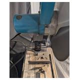 Makita 14 in Circular Saw - Base/Stand & Fence