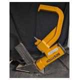 Bostitch Pneumatic Nailer with Box of Grip Fast Staples