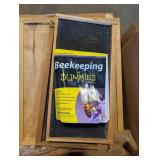 Beekeeping Equipment Set: 4 Hive Boxes, Smoker, 10 Frames, Gloves, Beekeeping for Dummies