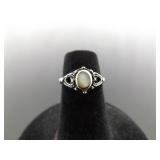 .925 Sterling Silver Inlayed Pearl Ring Size 4