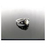 .925 Sterling Silver Inlayed Pearl Ring Size 4