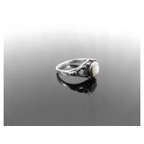 .925 Sterling Silver Inlayed Pearl Ring Size 4