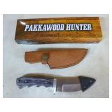 3 Hunting Knifes with Sheathes