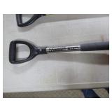 2 Shovels
