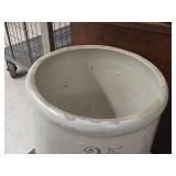 Red Wing Union Stoneware 25-Gallon Stoneware Crock / Birch Leaf pattern / 21" x 22"