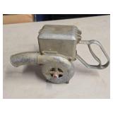 Vintage J&P Midget Duster Hand-Cranked Dust-Based Fertilizer Spreader