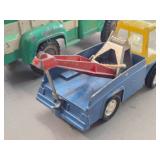 Lot of (2) Vintage Toy Trucks - Hubley Diecast Toy Tow Truck / Wrecker 1960