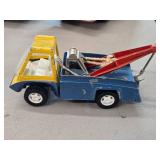 Lot of (2) Vintage Toy Trucks - Hubley Diecast Toy Tow Truck / Wrecker 1960