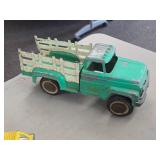 Lot of (2) Vintage Toy Trucks - Hubley Diecast Toy Tow Truck / Wrecker 1960