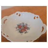 Lot of (5) Porcelain Bowls by Villeroy & Boch / Floral Design (on outside) / 3-1/2" x 3-3/4" (x3) and 8"D x 1.5" (x2)