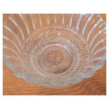 Vintage Footed Oval Etched Cut Glass Crystal Candy Dish, Indiana Glass Diamond 3-Toed Crystal Bowl, Pressed Glass Fruit/Dessert Bowl