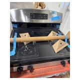 GE 30-in 4-Burner Gas Range, 4.8 cu ft