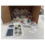 MM1. Box full of Phone Pop Sockets & 2 Cases